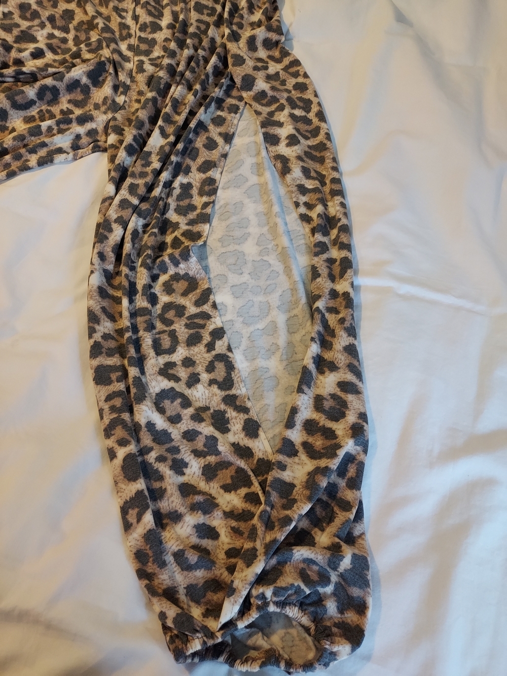 Zenana Outfitters Leopard Print Wide-Leg Side Slit Harem Joggers - 2X - Picture 8 of 10